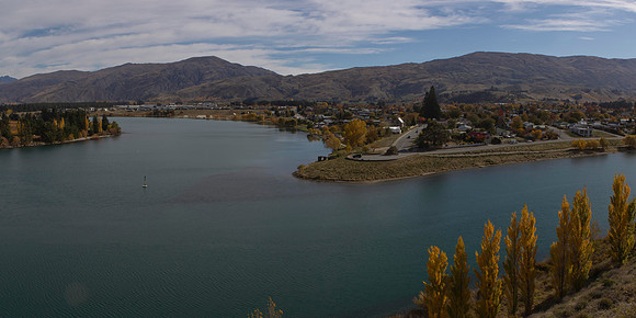 Lake Dunstan at Cromwell 1