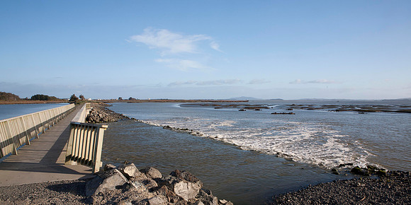 Pedestrian bridge at New River estuary 1