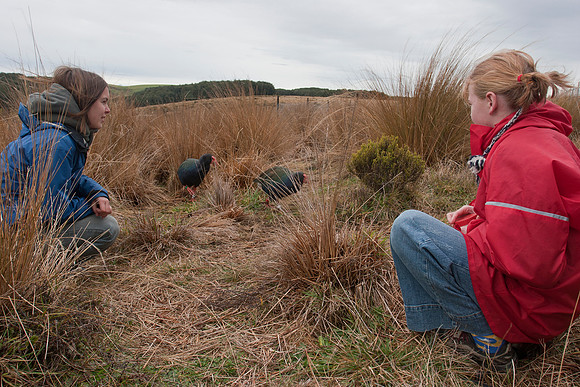 Jemma & Sophie with takahe