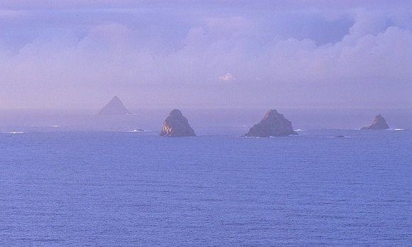 The Pyramiid & Murumuru Rocks