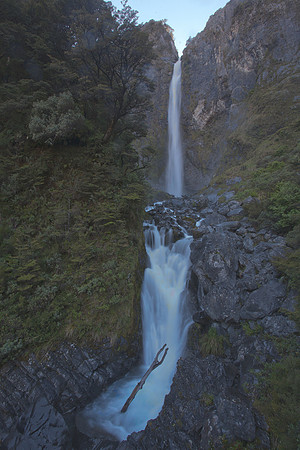 Devil's Punchbowl Falls 7