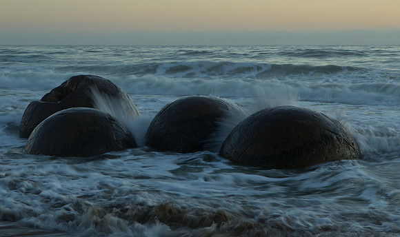Moeraki Boulders 3
