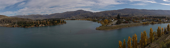 Lake Dunstan at Cromwell 2