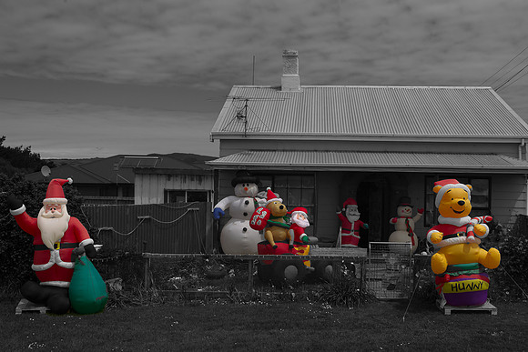 Christmas folk at Riverton