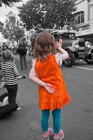 Neve waving