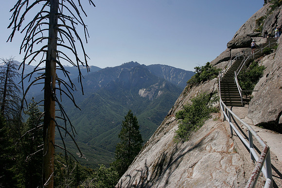 Trail up Moro Rock 1