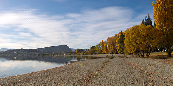 Autumn colours at Lake Wanaka 9